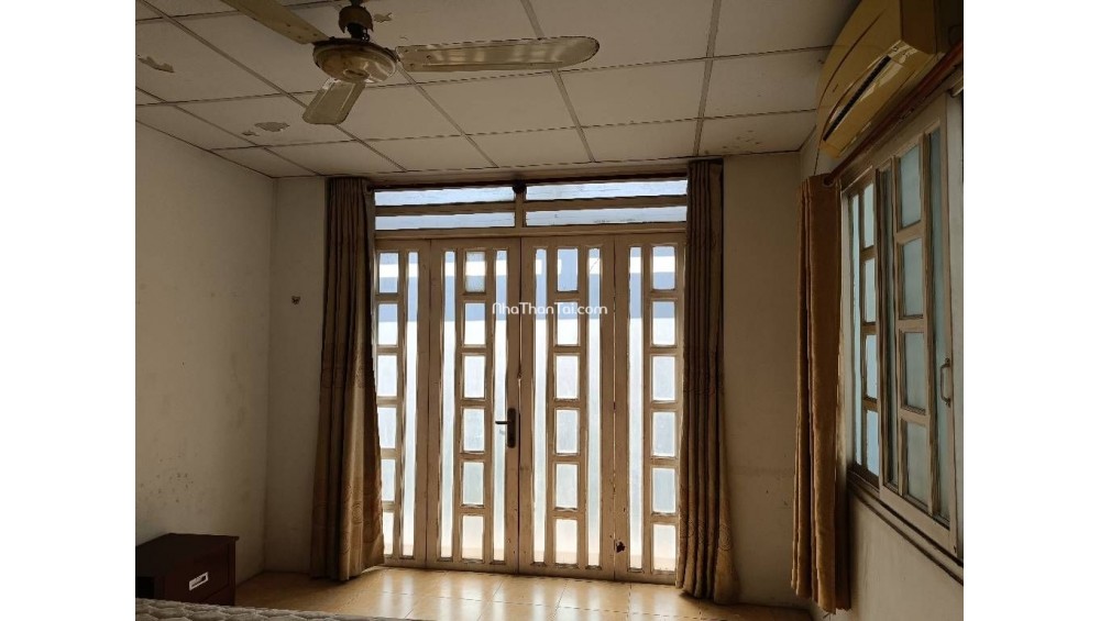 BÁN NHÀ  ĐOÀN VĂN BƠ, Quận 4, 7,5m x 19m  GIÁ 14 TỶ TL